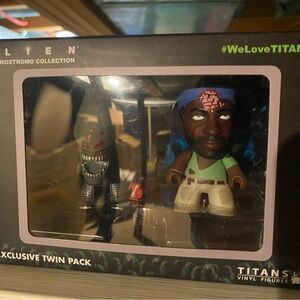 Alien Nostromo Collection Exclusive Twin Pack
